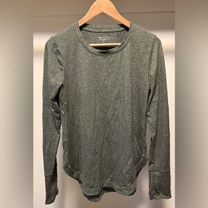 Athleta women’s green Long Sleeve Tee